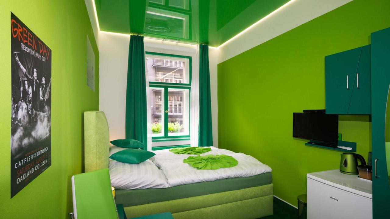 Colours - Your 7 Colour Experience In Centre Of Apartmán *