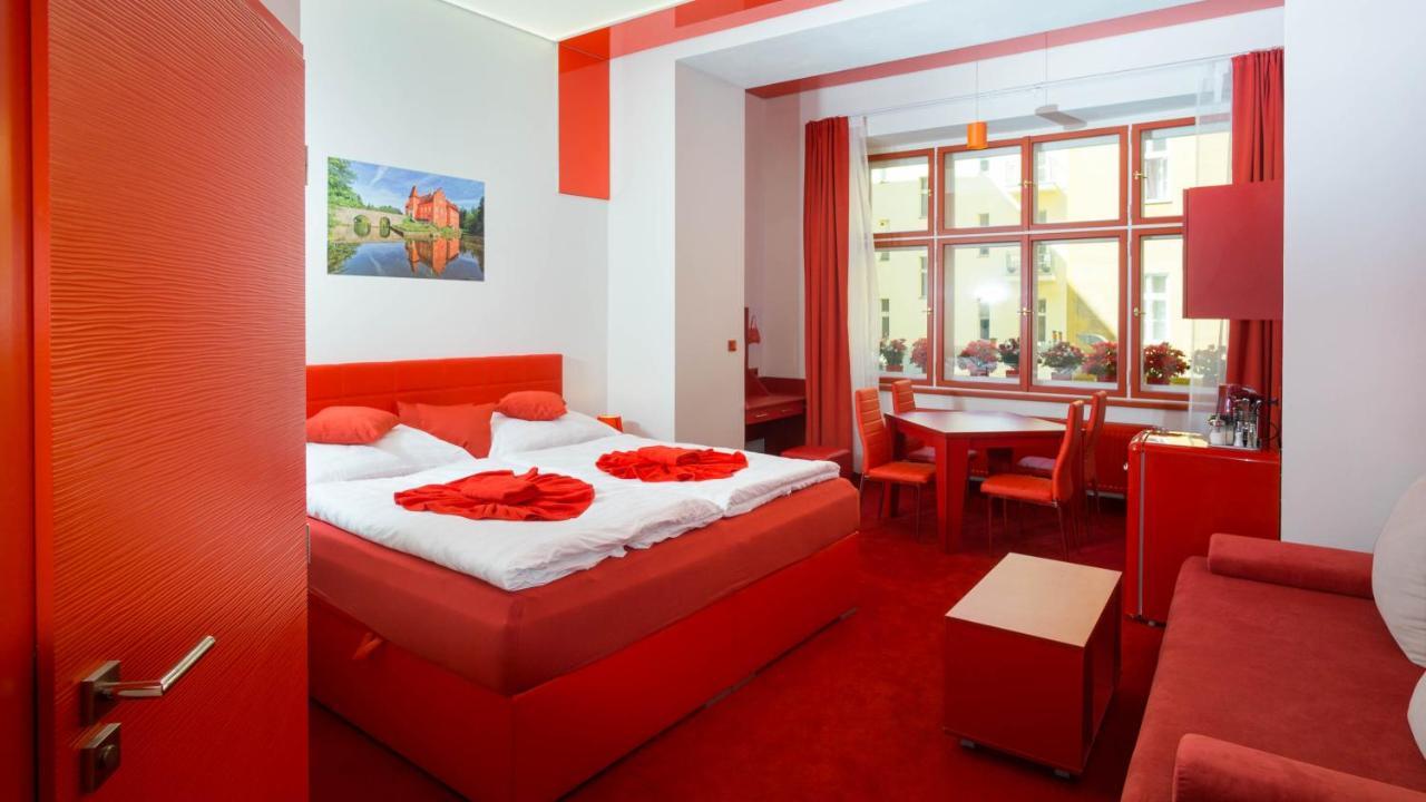 Colours - Your 7 Colour Experience In Centre Of Apartmán *